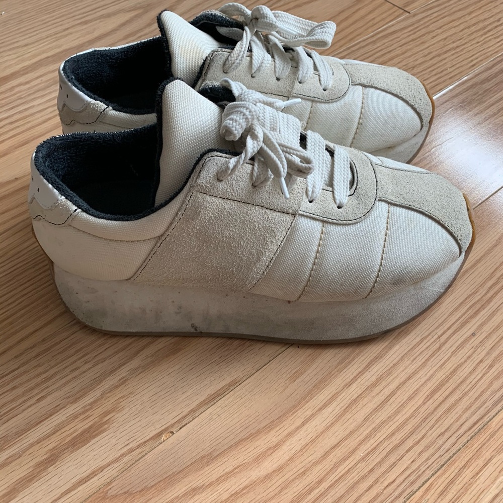 💥SOLD💥 Marni White Bigfoot Sneakers